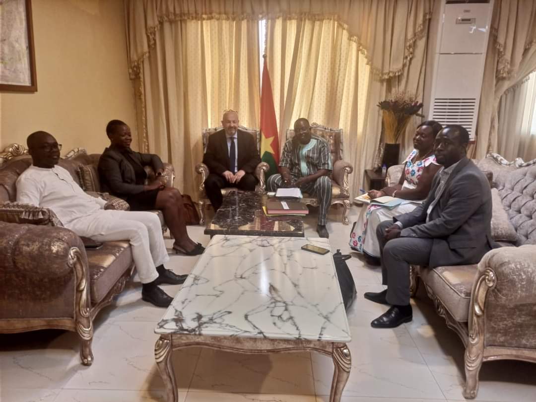 Signature de Convention entre la Mairie de Ouagadougou et la société Scania West Africa : Le Projet de Mobilité Urbaine du Grand Ouaga en marche